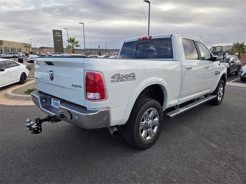 2017 RAM 2500 Laramie Crew Cab 4x4 6'4' Box