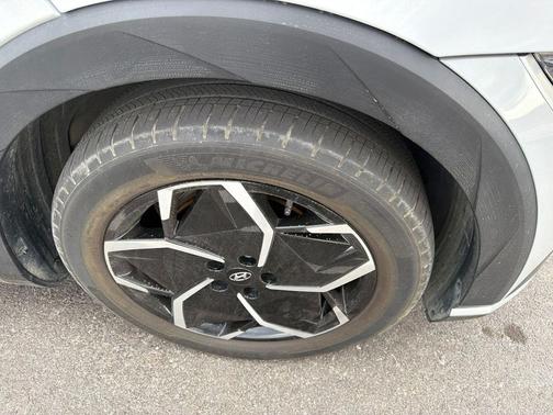 Cyber Gray 2023 Hyundai IONIQ 5 SEL