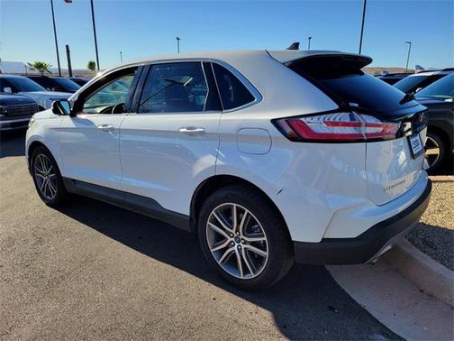 2021 Ford Edge Titanium