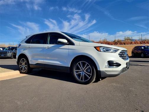 2021 Ford Edge Titanium