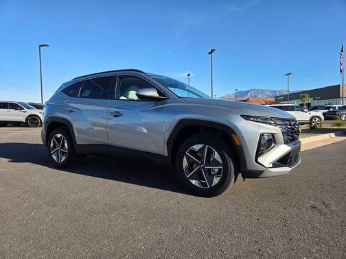 Shimmering Silver 2026 Hyundai TUCSON SEL