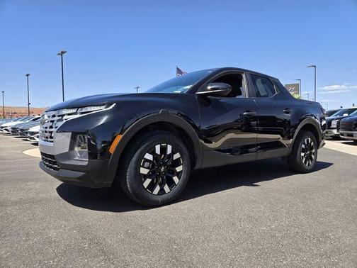 Phantom Black 2024 Hyundai SANTA CRUZ SE