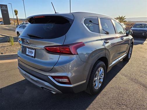 2019 Hyundai SANTA FE SE 2.4