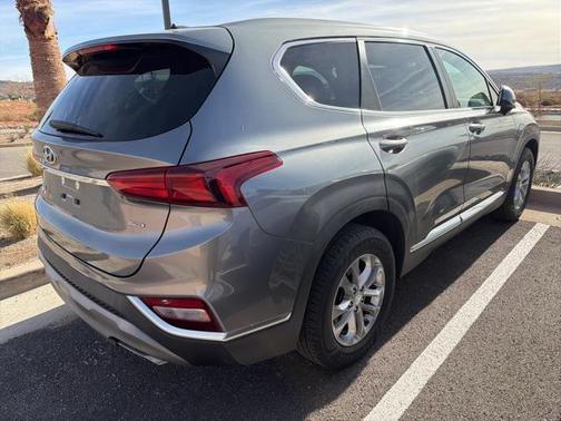 2019 Hyundai SANTA FE SE 2.4