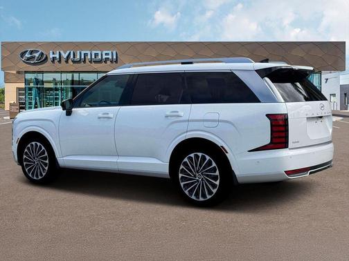 Creamy White Pearl 2026 Hyundai Palisade Hybrid Calligraphy