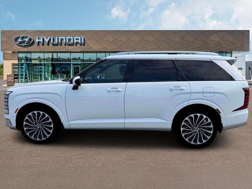 Creamy White Pearl 2026 Hyundai Palisade Hybrid Calligraphy