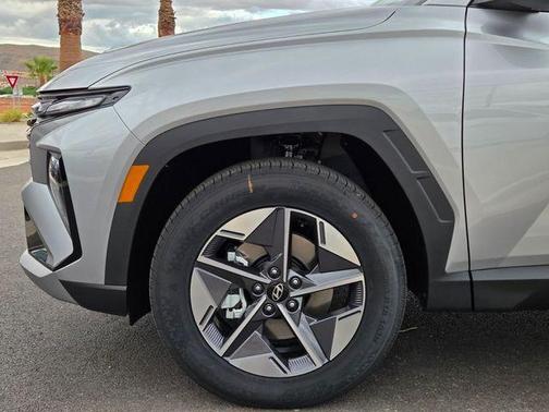 Shimmering Silver 2026 Hyundai TUCSON SEL