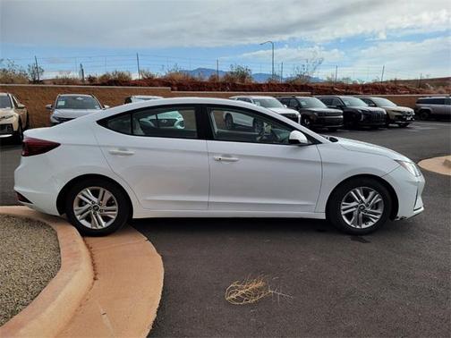 2020 Hyundai ELANTRA Value Edition