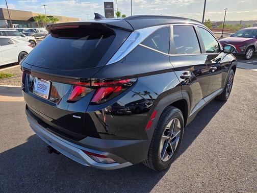 Phantom Black 2026 Hyundai TUCSON SEL