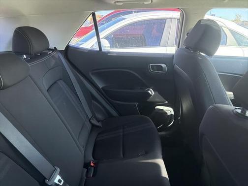 2022 Hyundai VENUE SEL