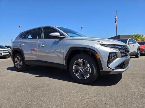 Shimmering Silver 2026 Hyundai TUCSON Hybrid Blue SE