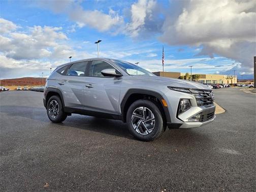 2026 Hyundai TUCSON Hybrid Blue SE