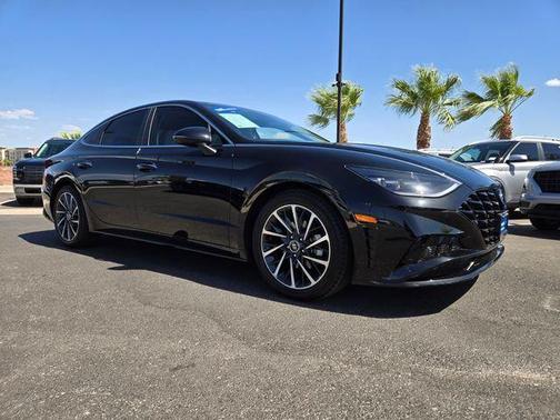 Phantom Black 2022 Hyundai SONATA Limited