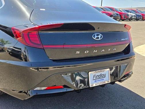 Phantom Black 2022 Hyundai SONATA Limited