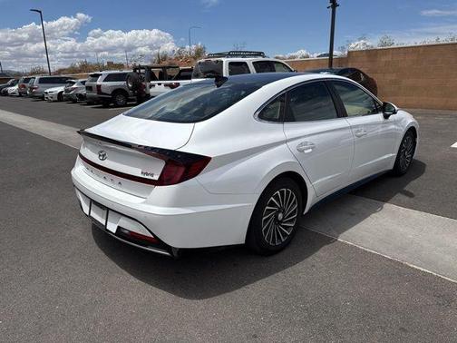 Hyper White 2021 Hyundai SONATA Limited 2.0T