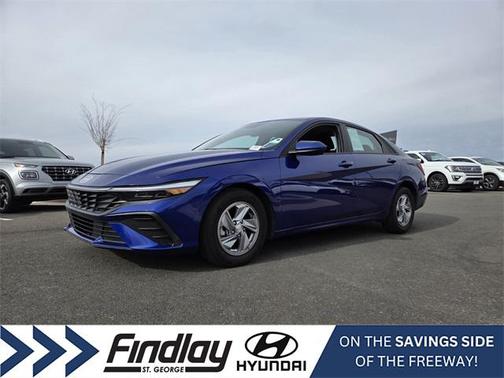 2024 Hyundai ELANTRA SE