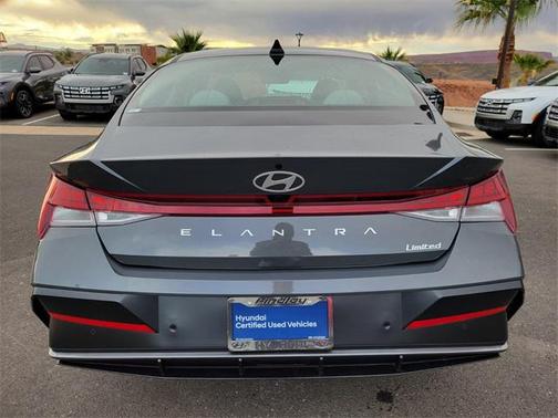 2024 Hyundai ELANTRA Limited