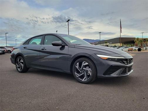 2024 Hyundai ELANTRA Limited