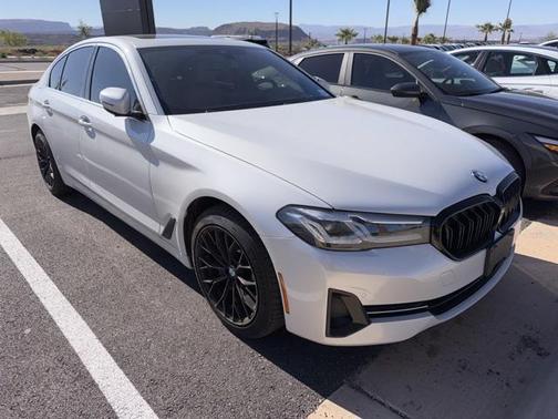 2021 BMW 530 530i