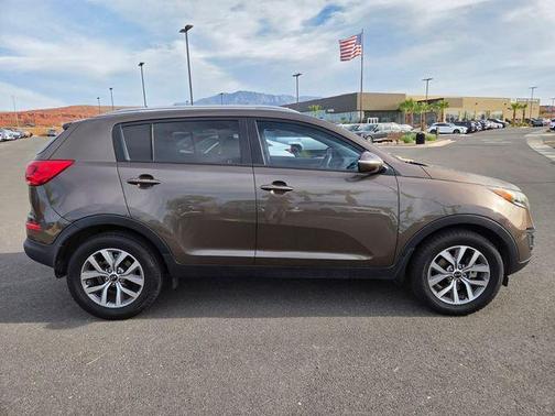 Sand Track 2015 Kia Sportage LX