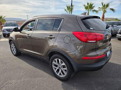 Sand Track 2015 Kia Sportage LX