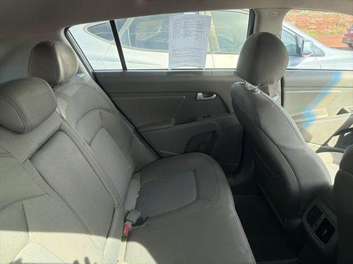 Sand Track 2015 Kia Sportage LX