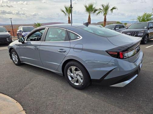 Transmission Blue 2026 Hyundai SONATA SE
