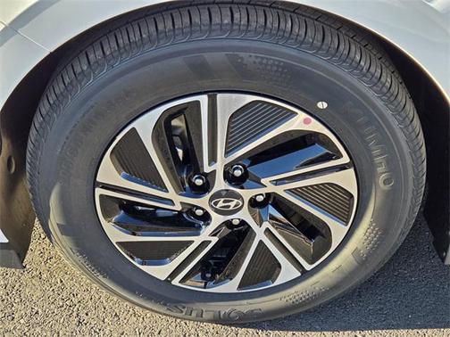 2026 Hyundai SONATA Hybrid Base