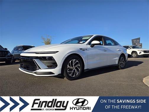 2026 Hyundai SONATA Hybrid Base