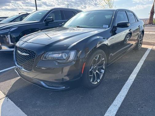 2018 Chrysler 300 Touring