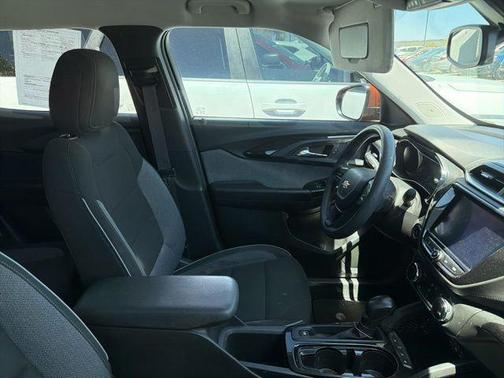Vivid Orange Metallic 2023 Chevrolet Trailblazer LT