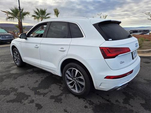 2023 Audi Q5 45 S line Premium Plus