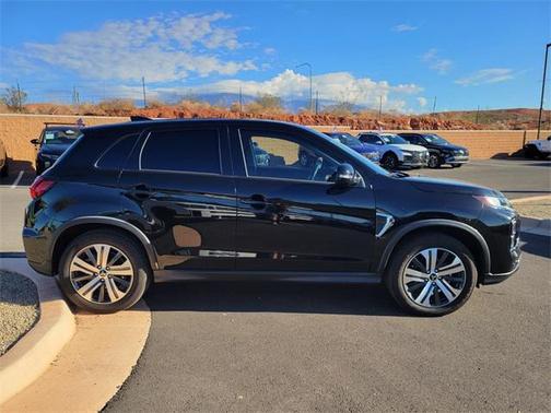 2024 Mitsubishi Outlander Sport SE