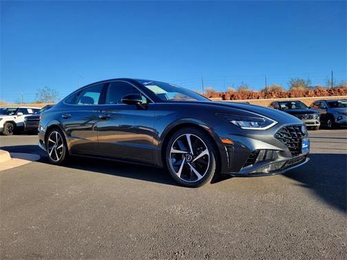 2023 Hyundai SONATA SEL Plus