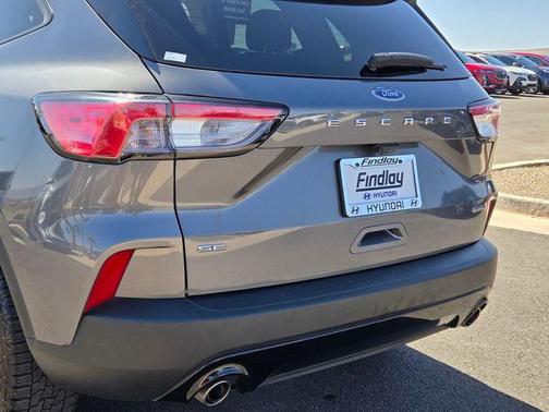 Carbonized Gray Metallic 2022 Ford Escape SE