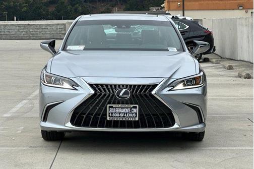 2025 Lexus ES 300h Base