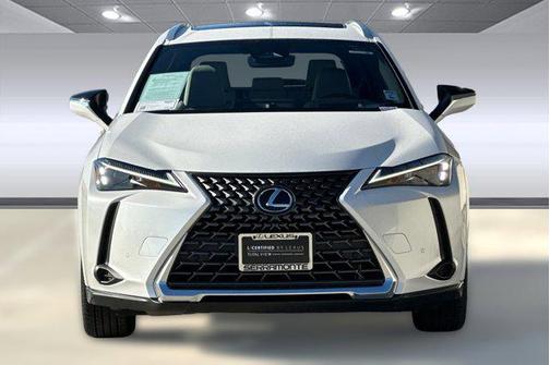 2025 Lexus UX 300h Base