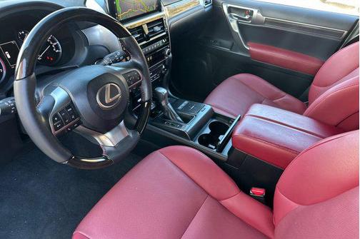 2023 Lexus GX 460 Premium