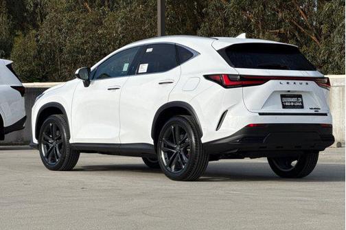 2026 Lexus NX 450h+ Luxury