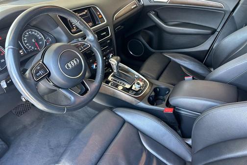 White 2016 Audi Q5 3.0T Premium Plus