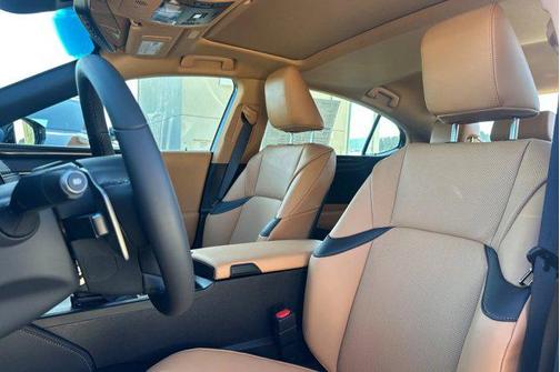 2025 Lexus ES 350 Base
