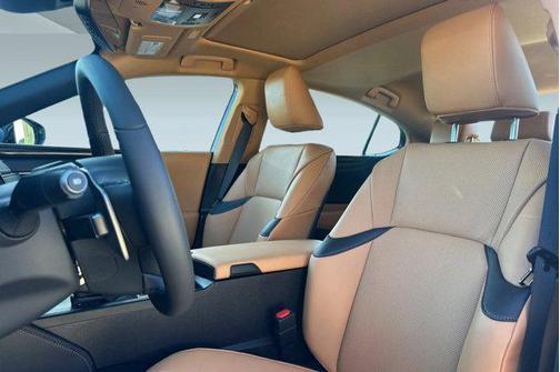 2025 Lexus ES 350 Base