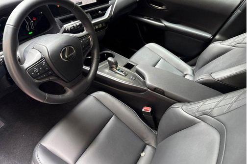 Cloudburst Gray 2025 Lexus UX 300h Base