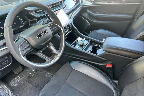 2023 Jeep Grand Cherokee 4xe Trailhawk