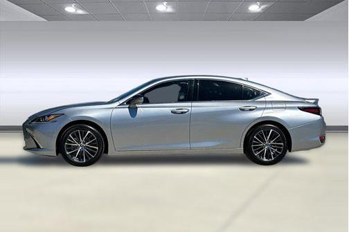 2024 Lexus ES 300h Base