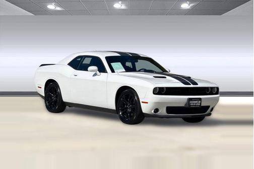 2017 Dodge Challenger SXT