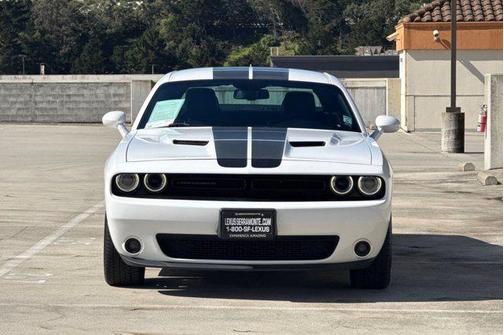 White Knuckle Clearcoat 2017 Dodge Challenger SXT