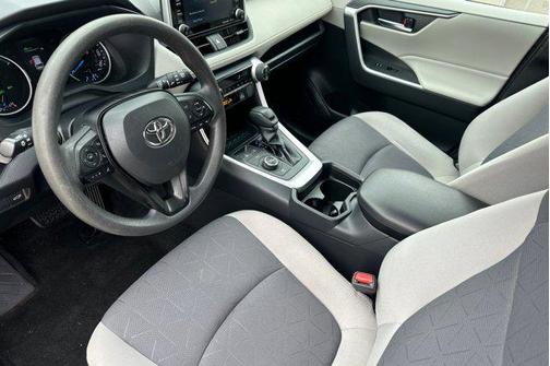 2019 Toyota RAV4 Hybrid XLE