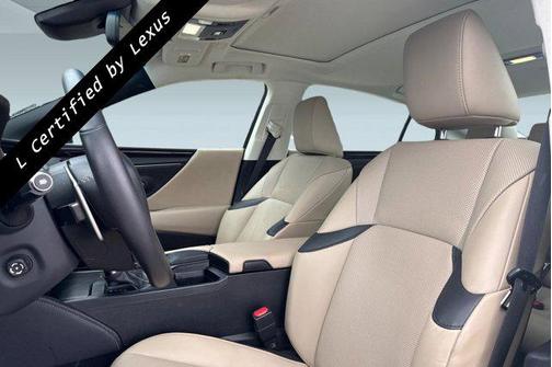 2021 Lexus ES 300h Base