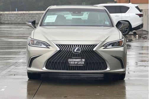 2021 Lexus ES 300h Base